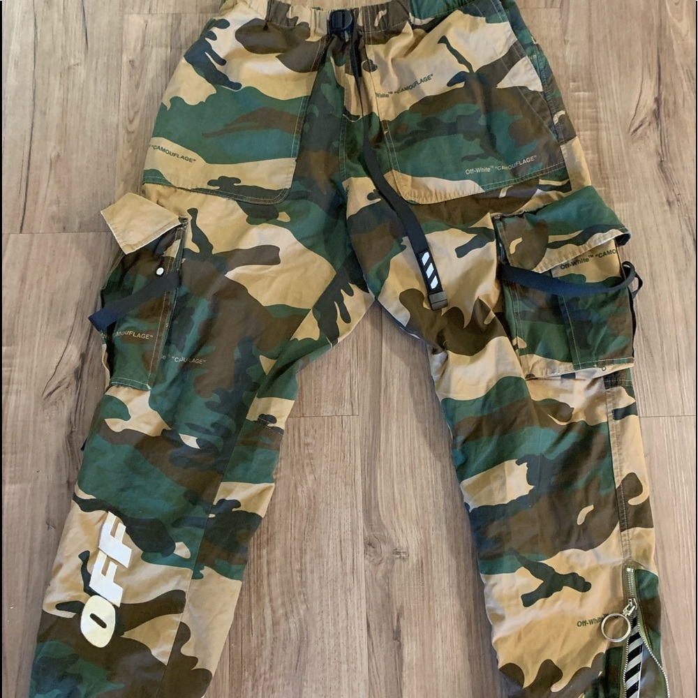 OFF WHITE green camo parachute cargo pants